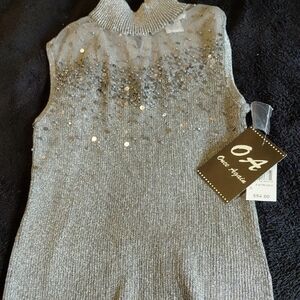 One A Metallic Silver Sleeveless Top,back Zipper. Dressy!